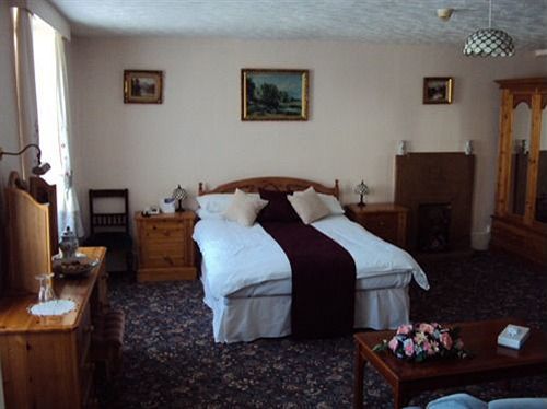 Inn The George 3*
