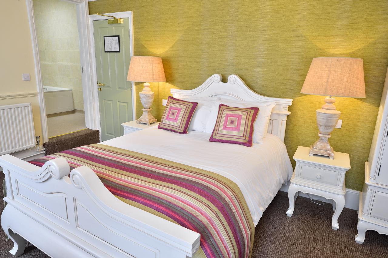 Inn The George 3*